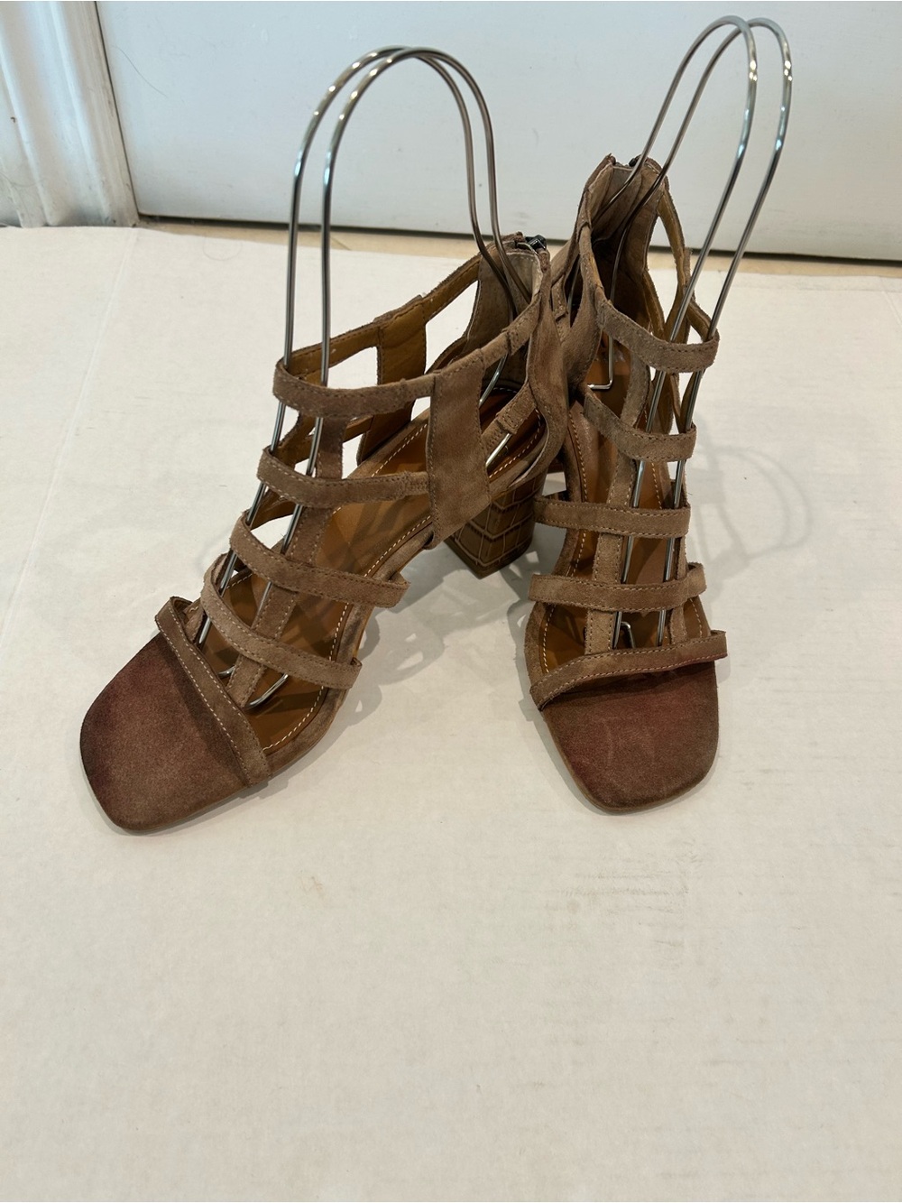 Women’s Donald Pliner Strappy Block Heel Suede Sandals in Brown 7.5